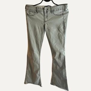 🌿 Hollister Flare Jeans – Size 5 / 27 🌿